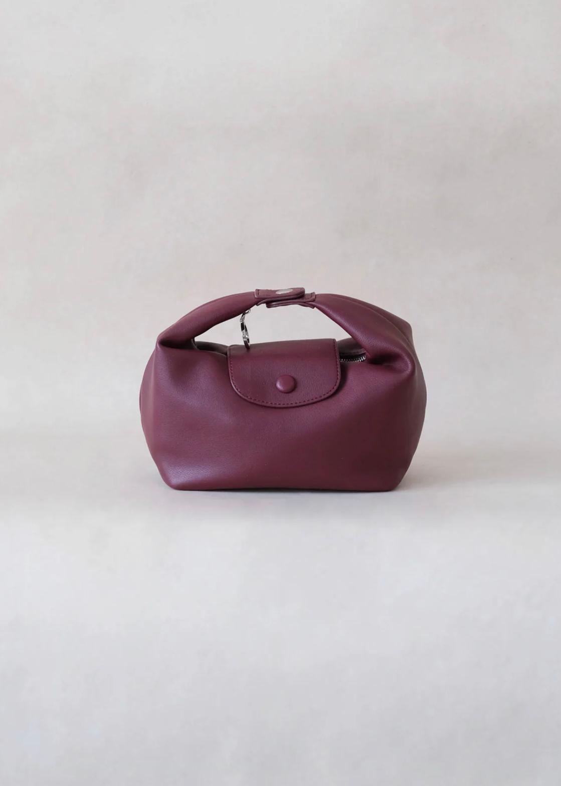 الاسم + السعر