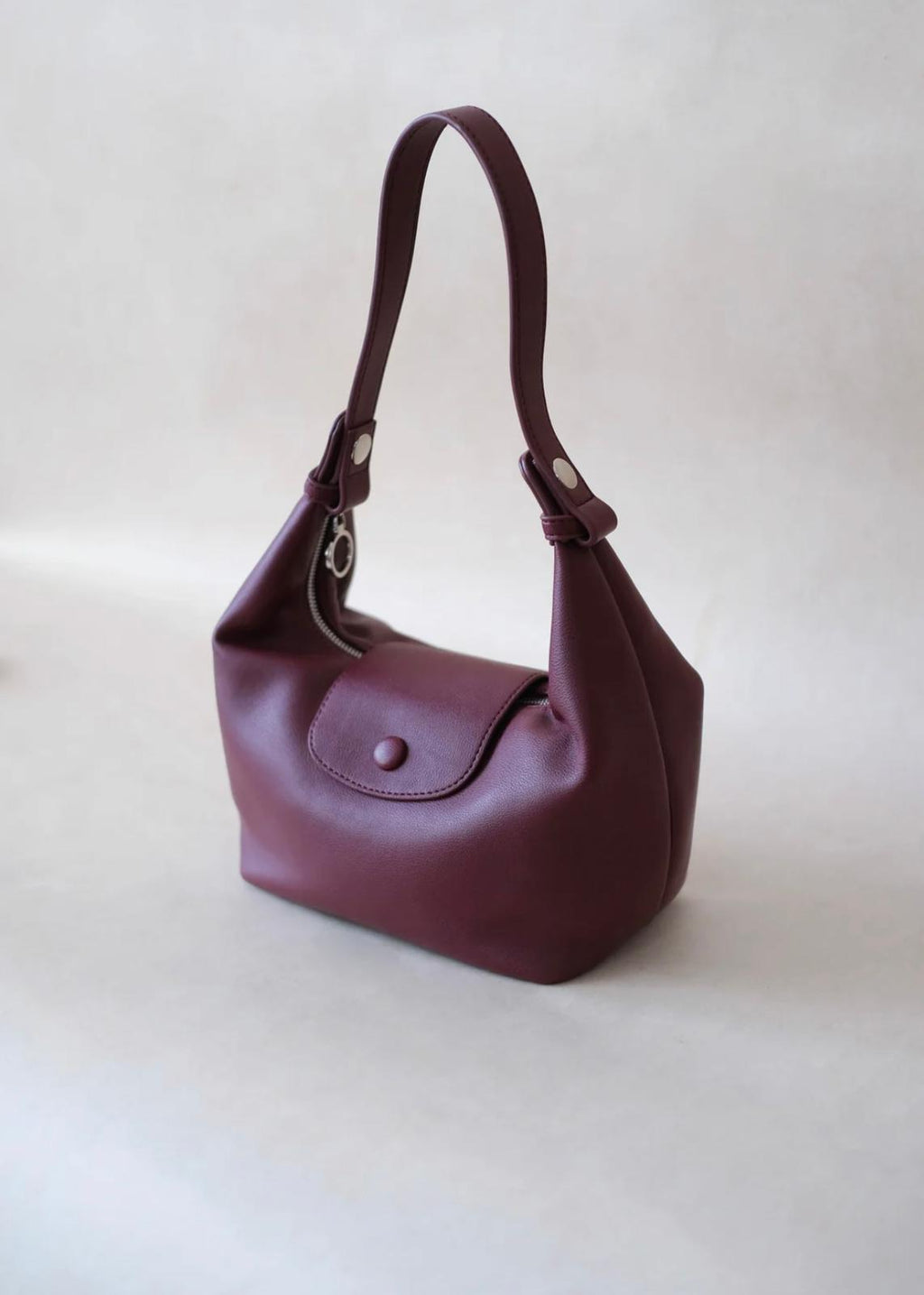 الاسم + السعر