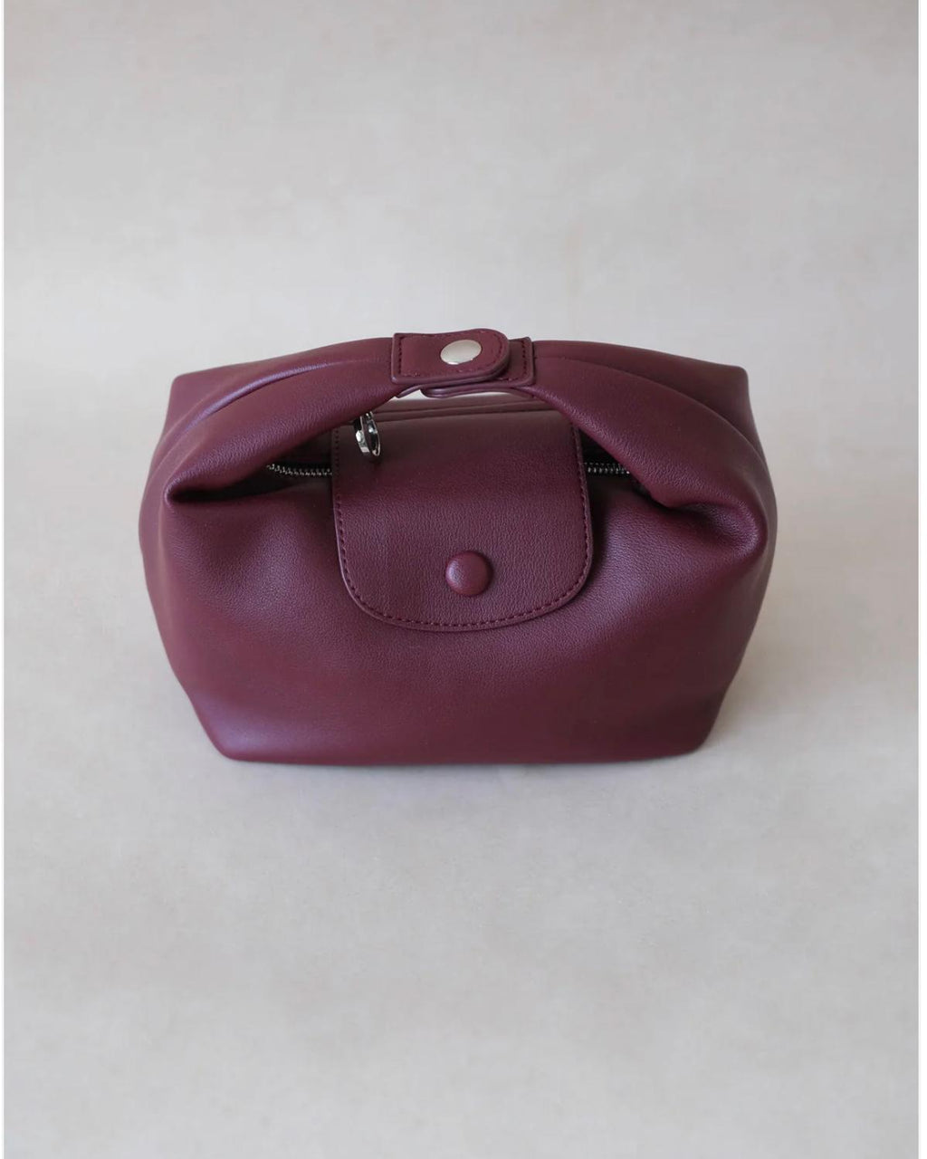 الاسم + السعر